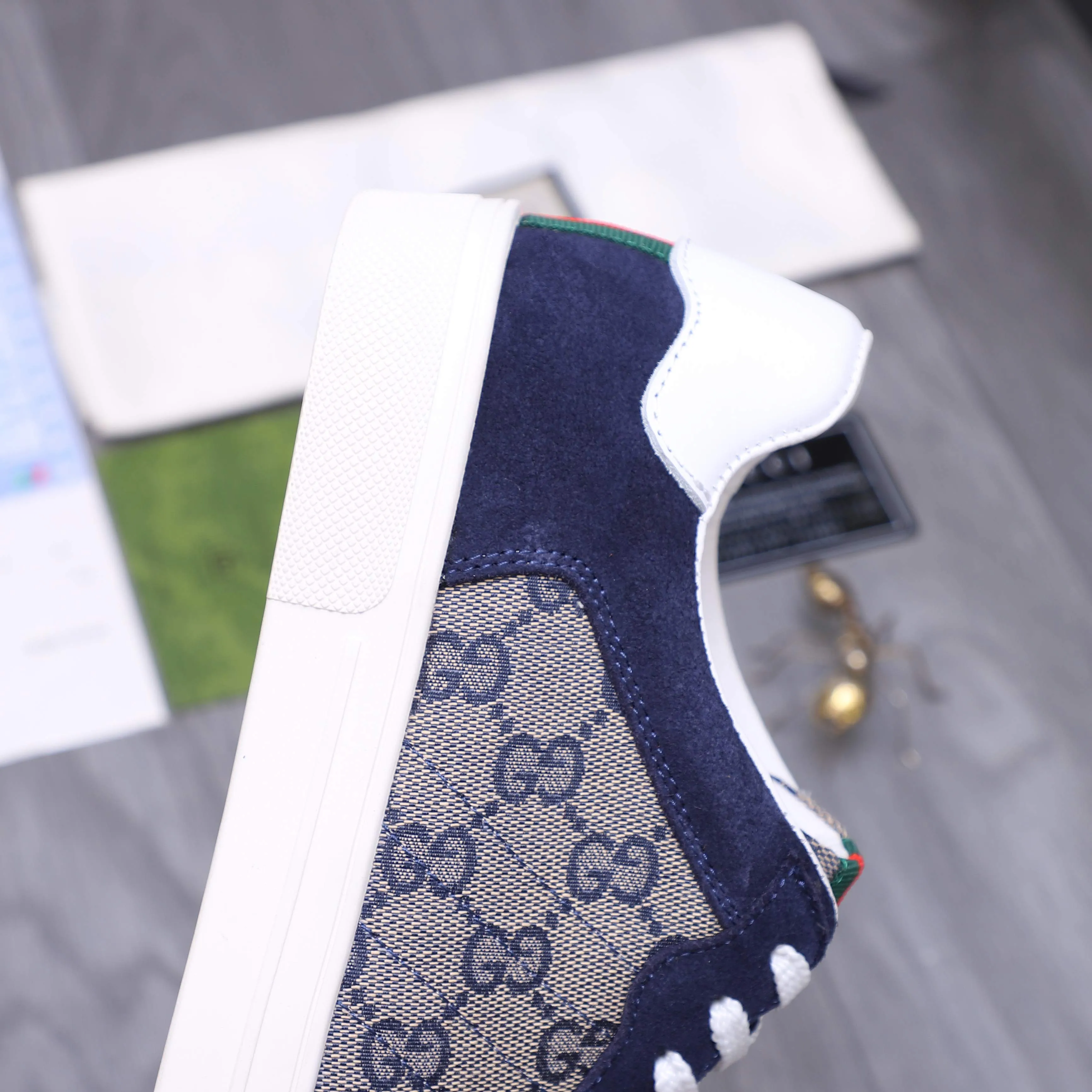 Men's shoes 💰p400 Product trademark: GUCCI "Gucci" casual lace-up men's shoes Regular size: 38-45 (45 is custom-made and non-returnable) Product materials: Selected classic woven stitching frosted cowhide upper, pigskin lining, original rubber outsole